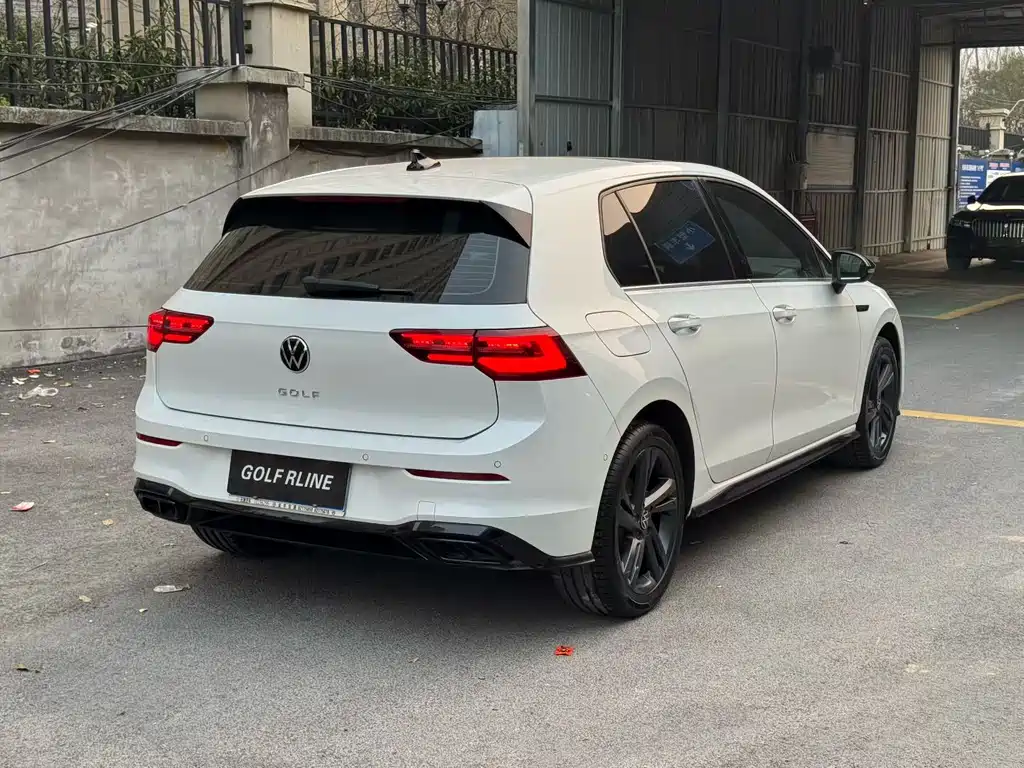 Golf 2023 280TSI DSG R-Line купить на сайте DeffCars