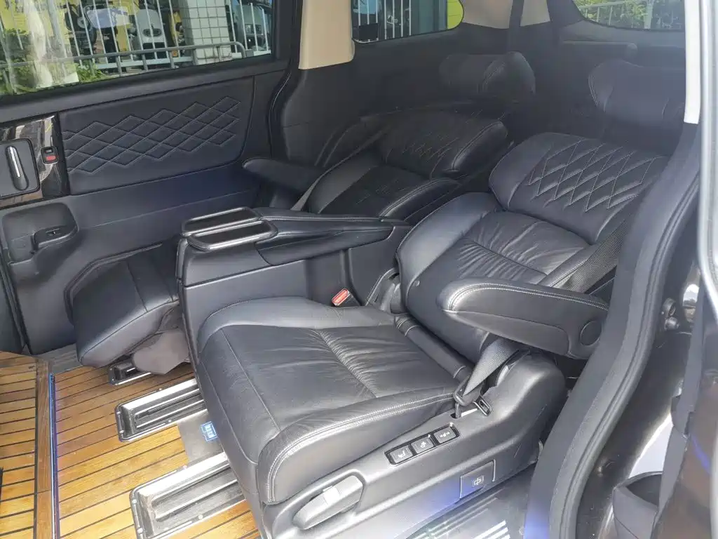 Elysion 2019款 2.0L 混动豪华版 купить на сайте DeffCars