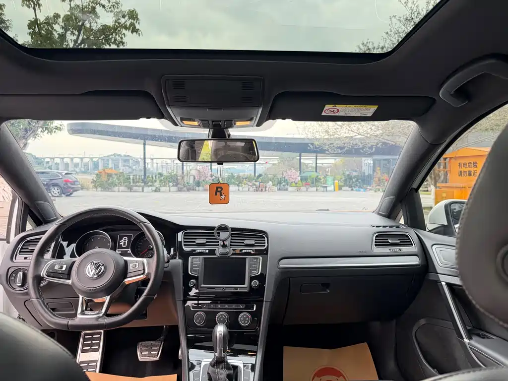Golf 2017 280TSI automatic R-Line million-unit commemorative edition купить на сайте DeffCars