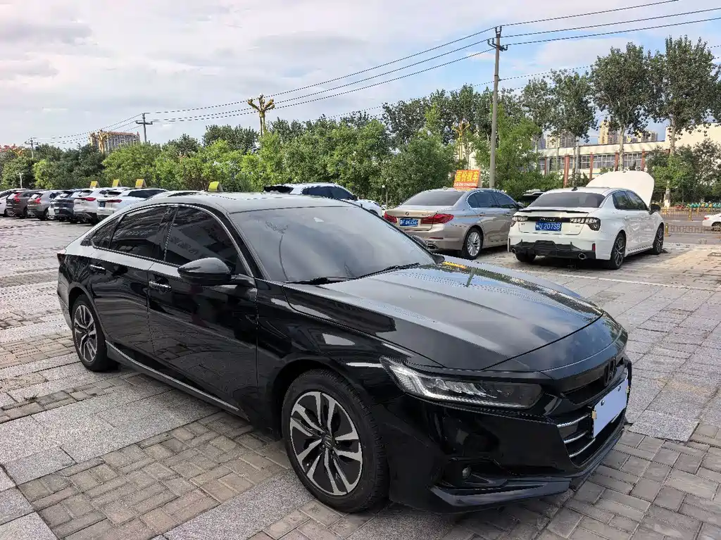 Accord 2022 Sharp Hybrid 2.0L Sharp Collar Edition купить на сайте DeffCars