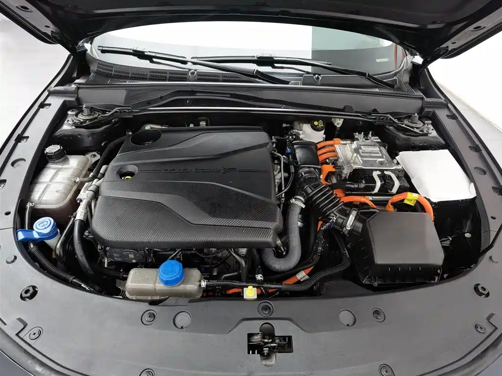 Changan UNI-V Smart iDD 2023 Smart iDD 1.5T 113km smart cool model купить на сайте DeffCars