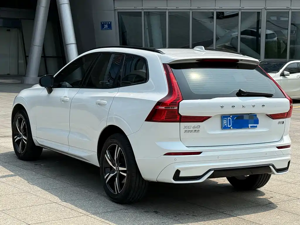 Volvo XC60 2022 B5 four-wheel drive Zhiyuan Sport Edition купить на сайте DeffCars