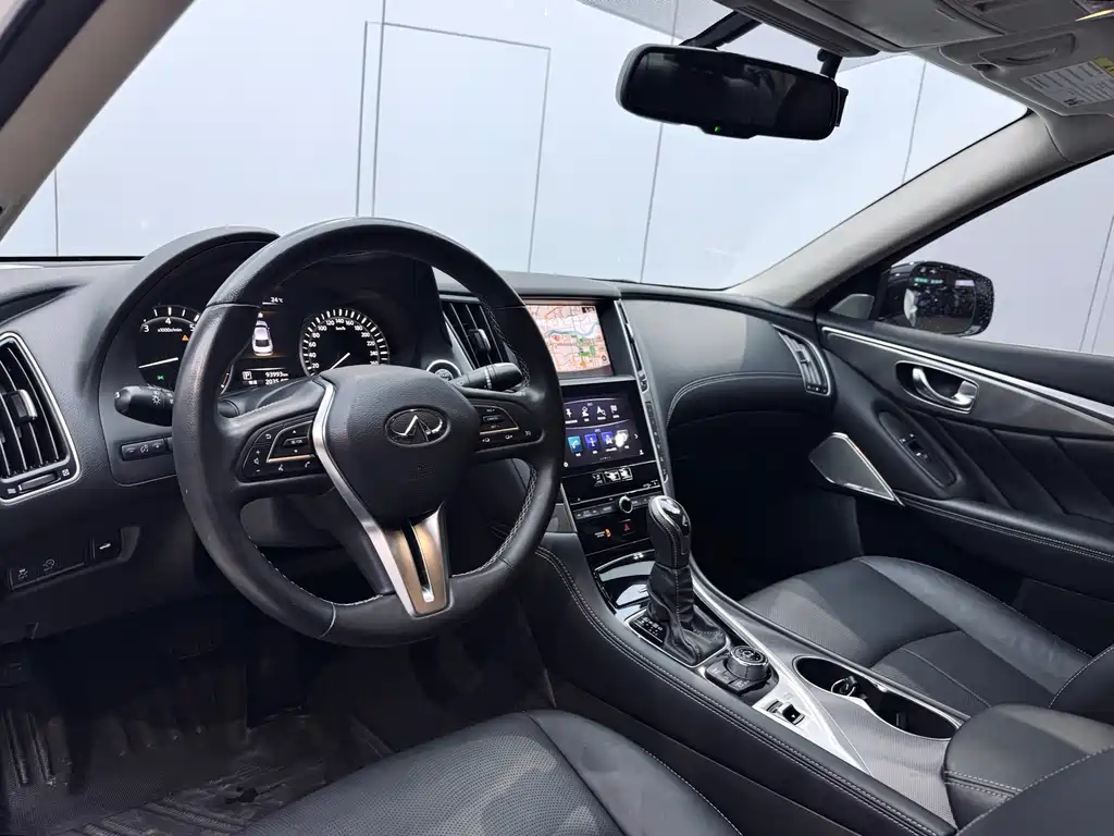 Infiniti Q50L 2018 2.0T Premium Edition National VI купить на сайте DeffCars