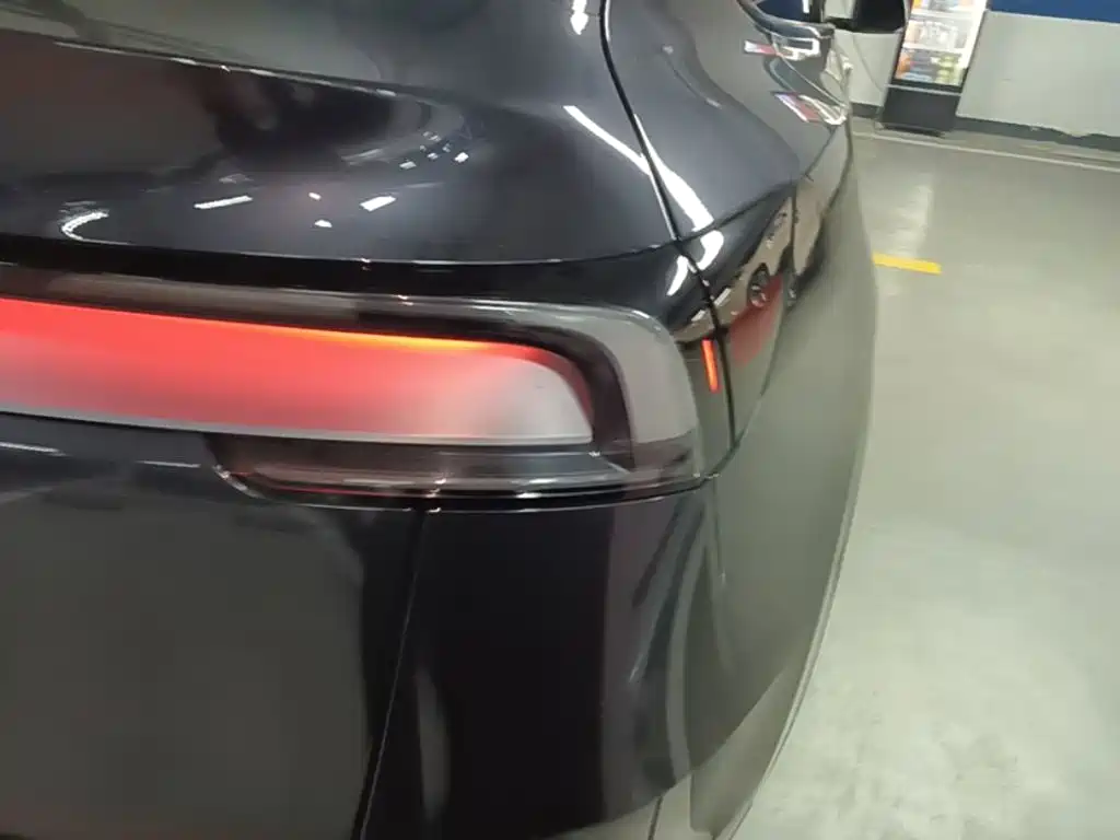 Model Y 2025 rear-wheel drive version купить на сайте DeffCars