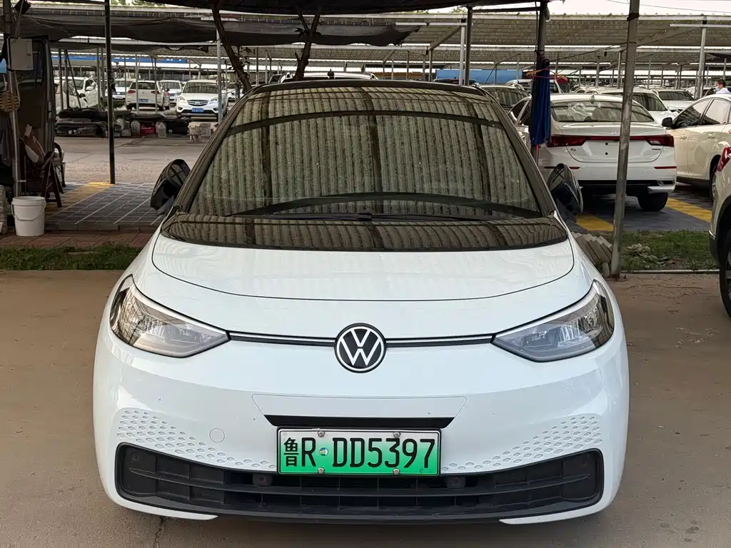 Volkswagen ID.3 2023 Pure Intelligent Edition купить на сайте DeffCars