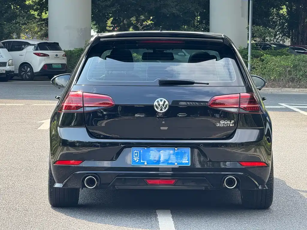 Golf 2020 Beloved Edition 280TSI DSG R-Line купить на сайте DeffCars