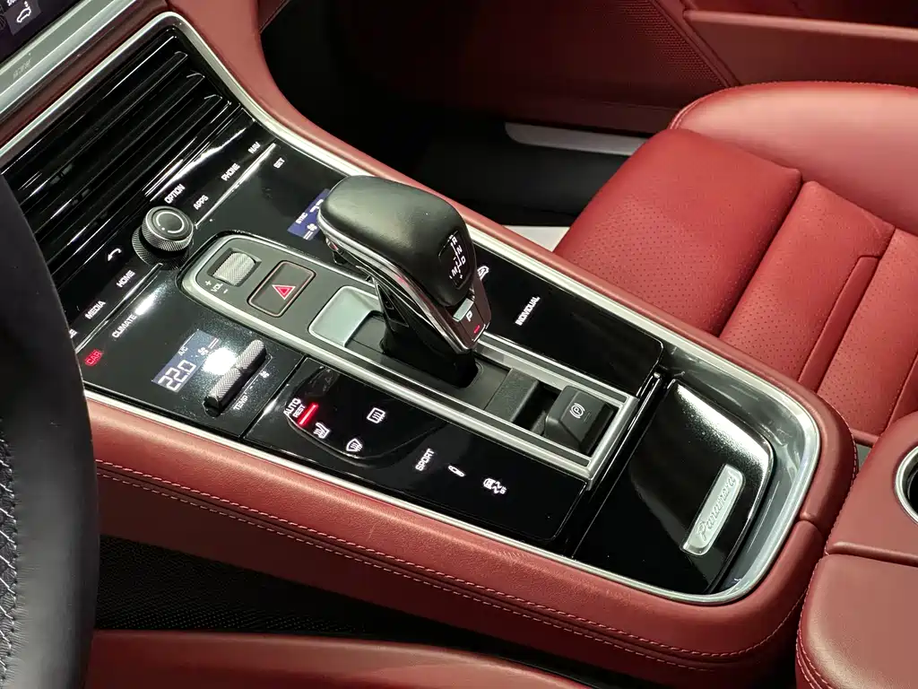 Panamera 2017 Panamera 3.0T купить на сайте DeffCars