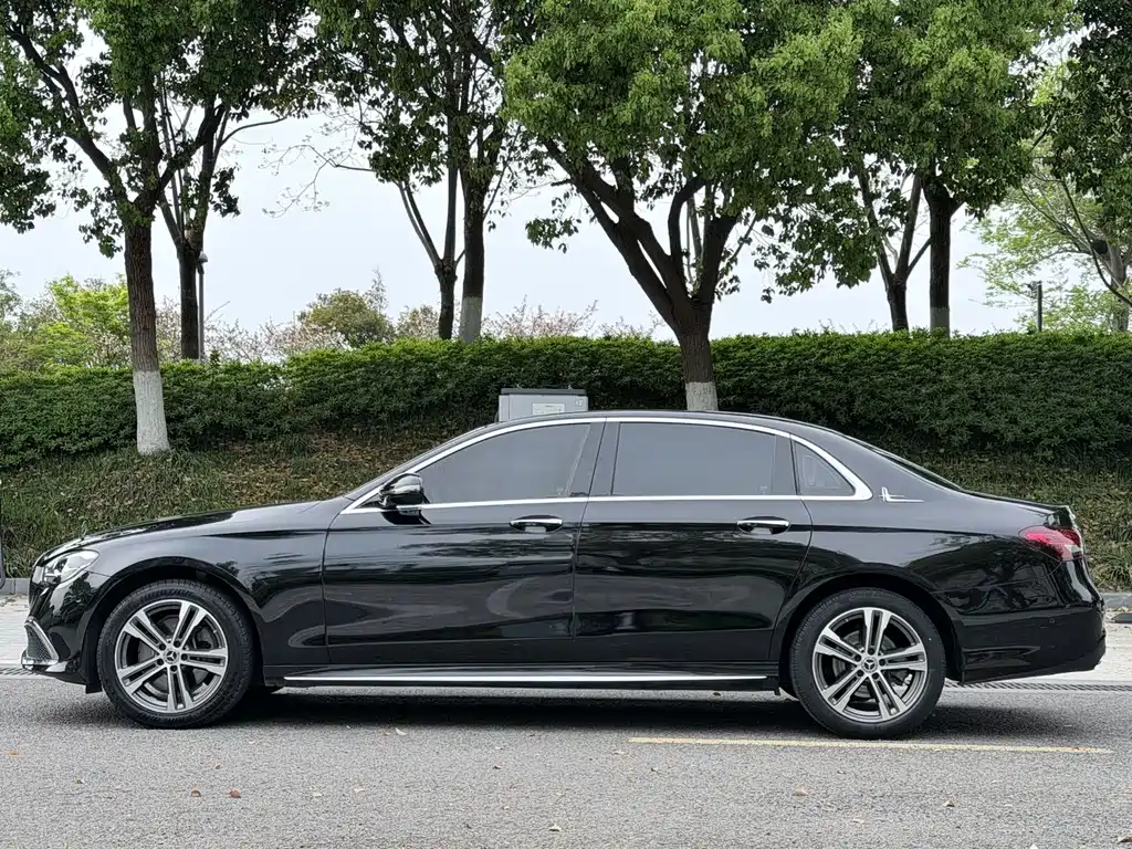 Mercedes-Benz E-Class 2022 E 260 L купить на сайте DeffCars