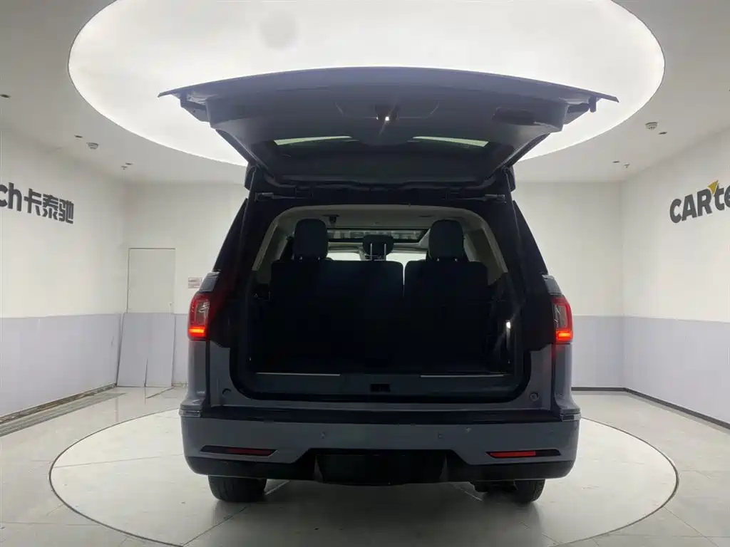 Navigator 2020 3.5T President Series купить на сайте DeffCars