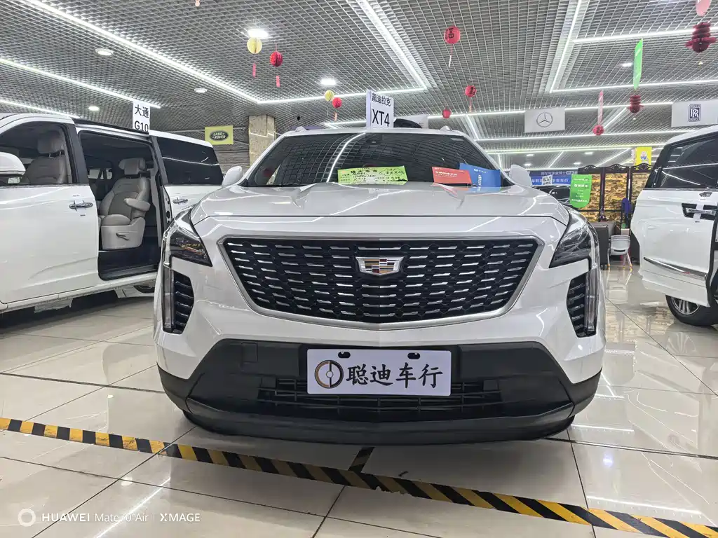 Cadillac XT4 2023 28T two-wheel drive fashion model купить на сайте DeffCars