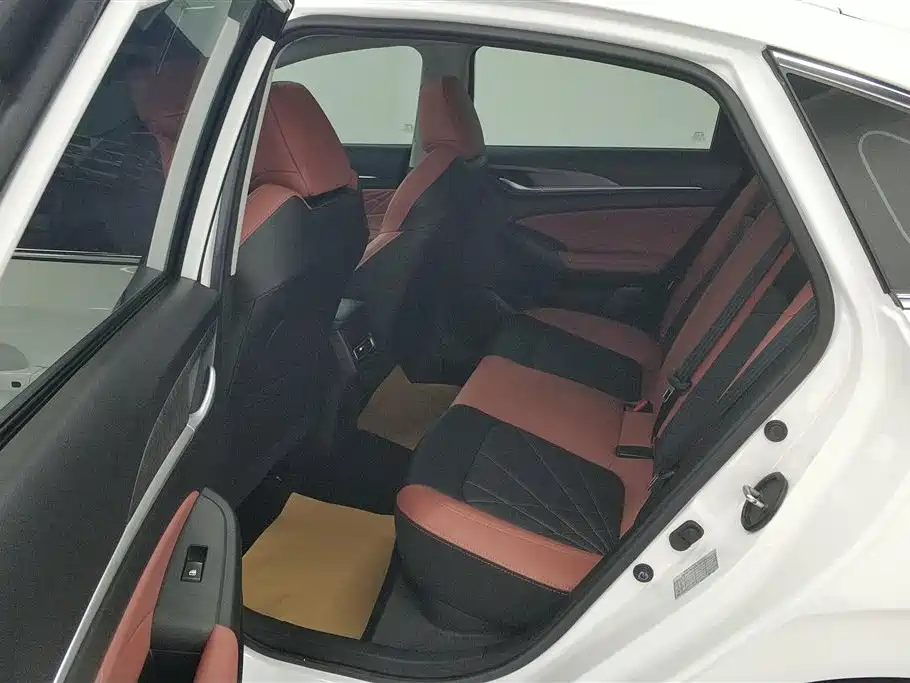 EADO 2023 Enjoy Edition PLUS Blue Whale NE 1.4T GDI DCT Premium Edition купить на сайте DeffCars