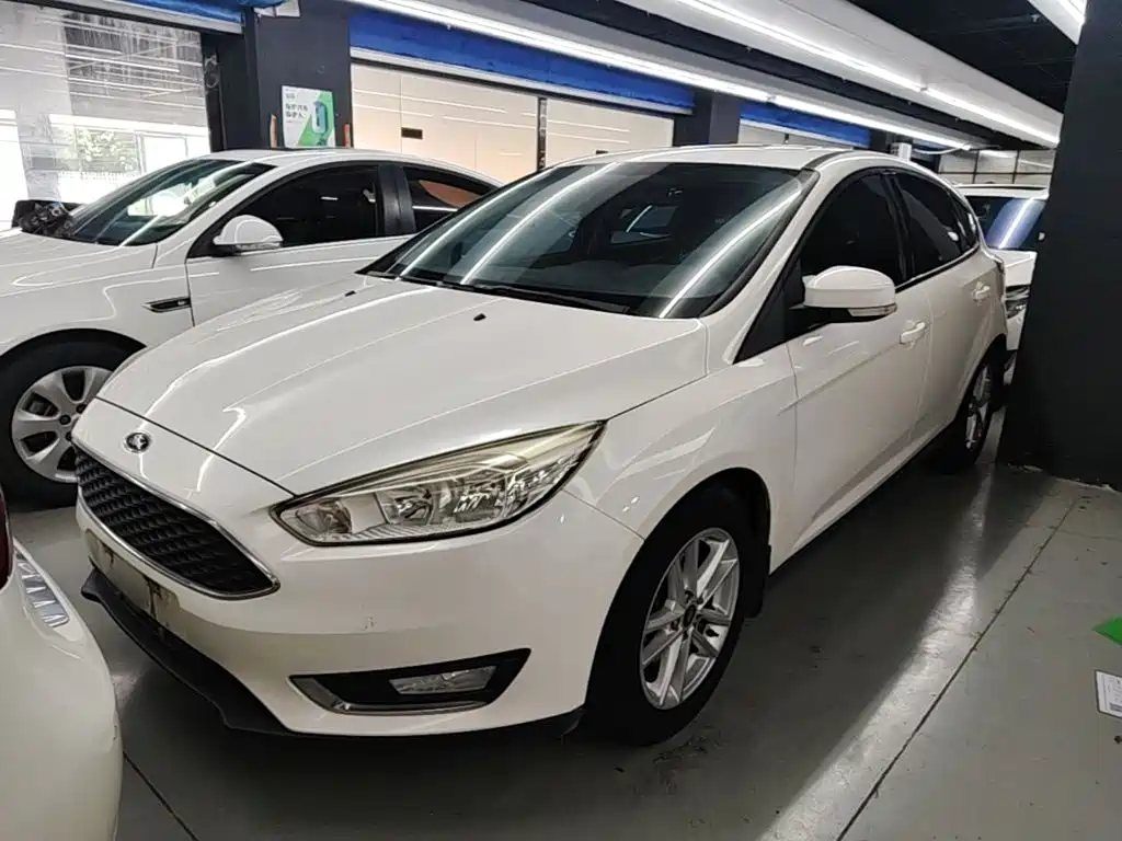 Focus 2017 hatchback 1.6L automatic stylish Senova Zhixing version купить на сайте DeffCars