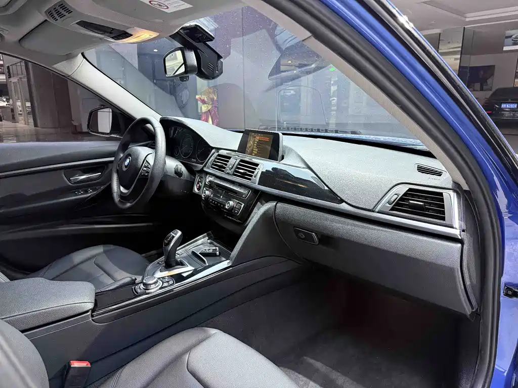BMW 3 Series 2017 320Li M Sports купить на сайте DeffCars