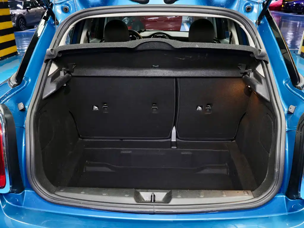 MINI 2023 1.5T COOPER Artist Five-Door Edition купить на сайте DeffCars