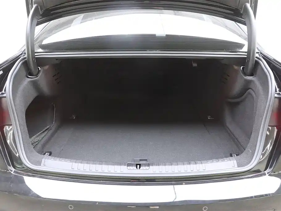 Audi A6L 2022 45 TFSI Premium Elegant Model купить на сайте DeffCars