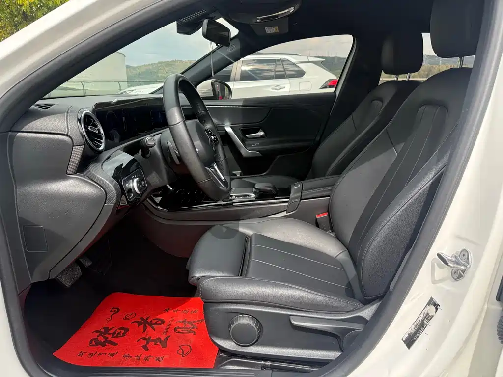 Mercedes-Benz A-Class 2021 A 200 L Sports Sedan Dynamic Type купить на сайте DeffCars
