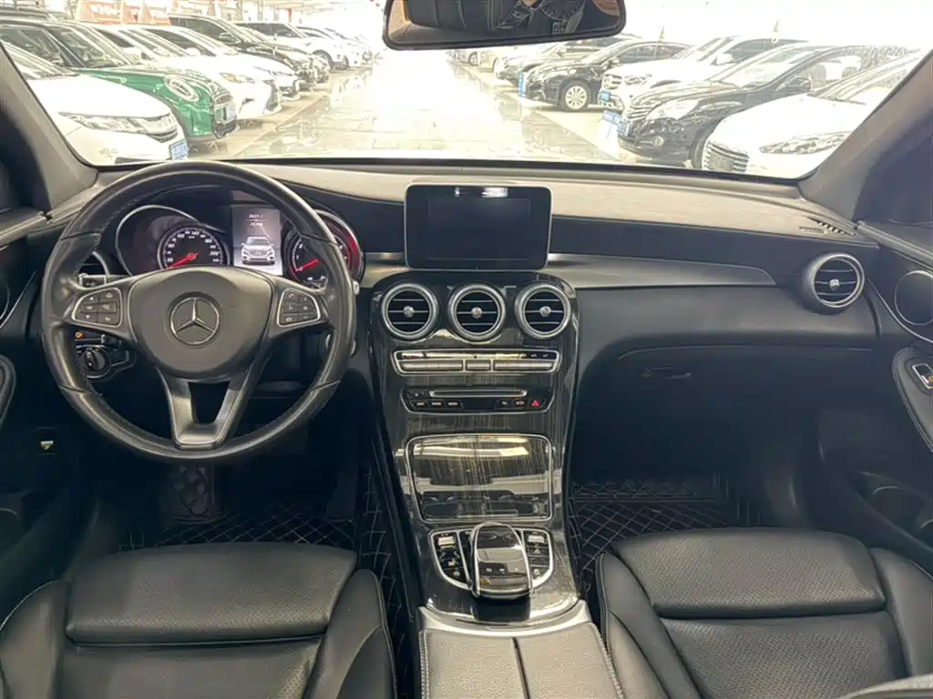 Mercedes-Benz GLC 2018 facelift GLC 260 4MATIC luxury model купить на сайте DeffCars