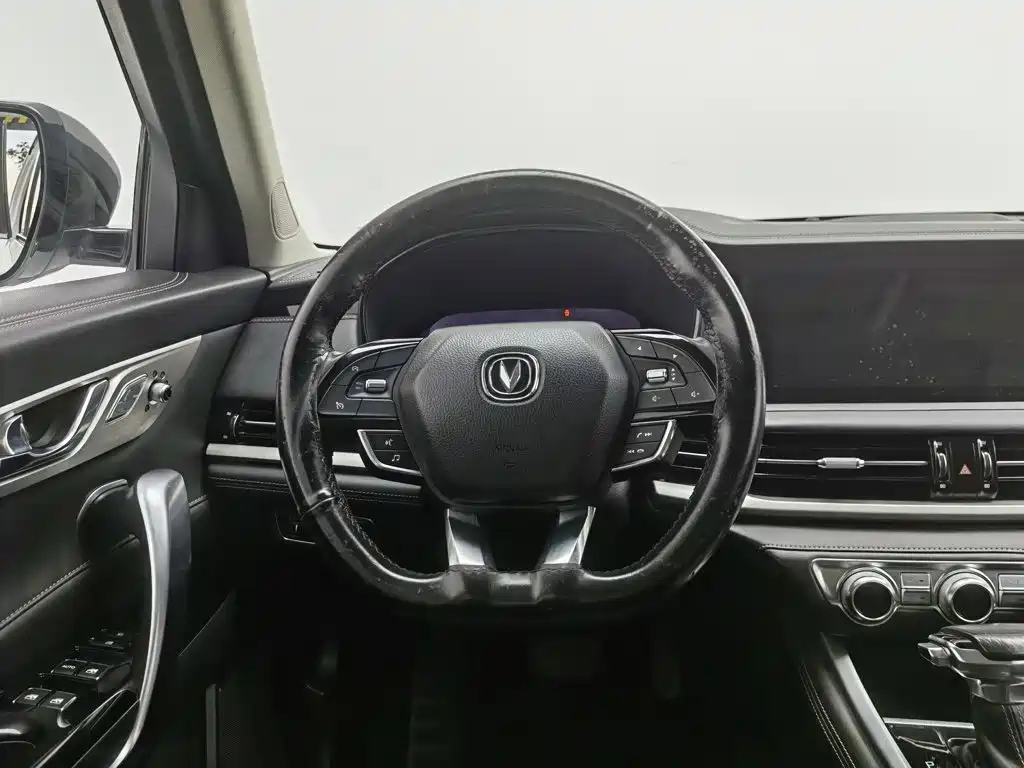 Changan CS95 2019 2.0T two-wheel drive luxury model купить на сайте DeffCars