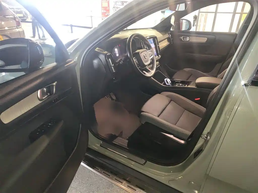 Volvo XC40 2023 B3 Zhiyuan Sports Edition купить на сайте DeffCars