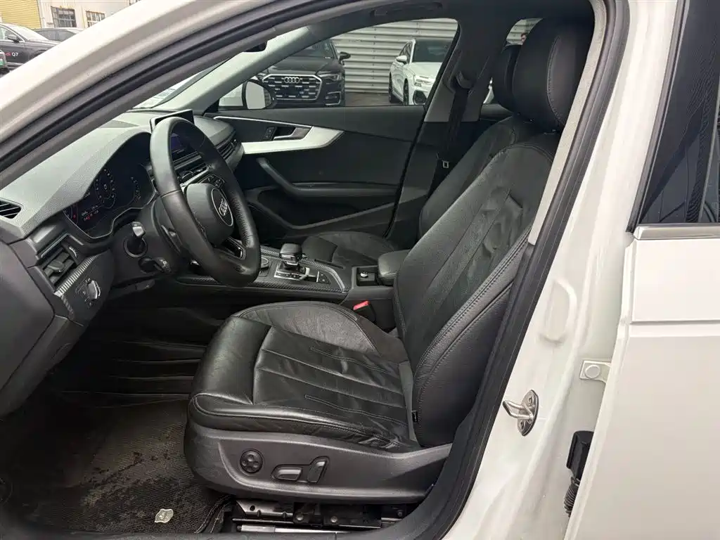 Audi A4L 2019 40 TFSI Fashion Type National V купить на сайте DeffCars