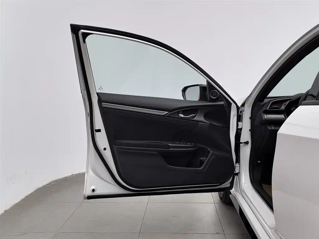 Civic 2021 HATCHBACK 220TURBO CVT cool control купить на сайте DeffCars