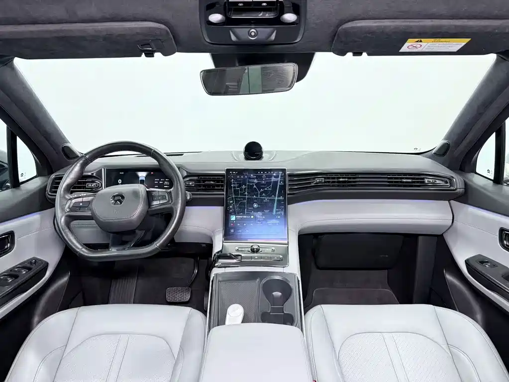 NiO ES6 2019 430km Launch Commemorative Edition купить на сайте DeffCars