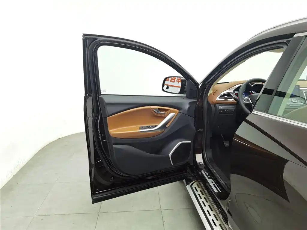 Southeast DX7 2016 1.5T Manual Triumph Edition купить на сайте DeffCars