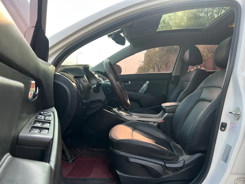 Sportage R (Zhipao) 2015 2.0L Automatic 2WD DLX купить на сайте DeffCars