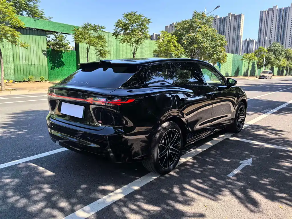 Lantu Zhiyin 2025 four-wheel drive Qiankun version купить на сайте DeffCars