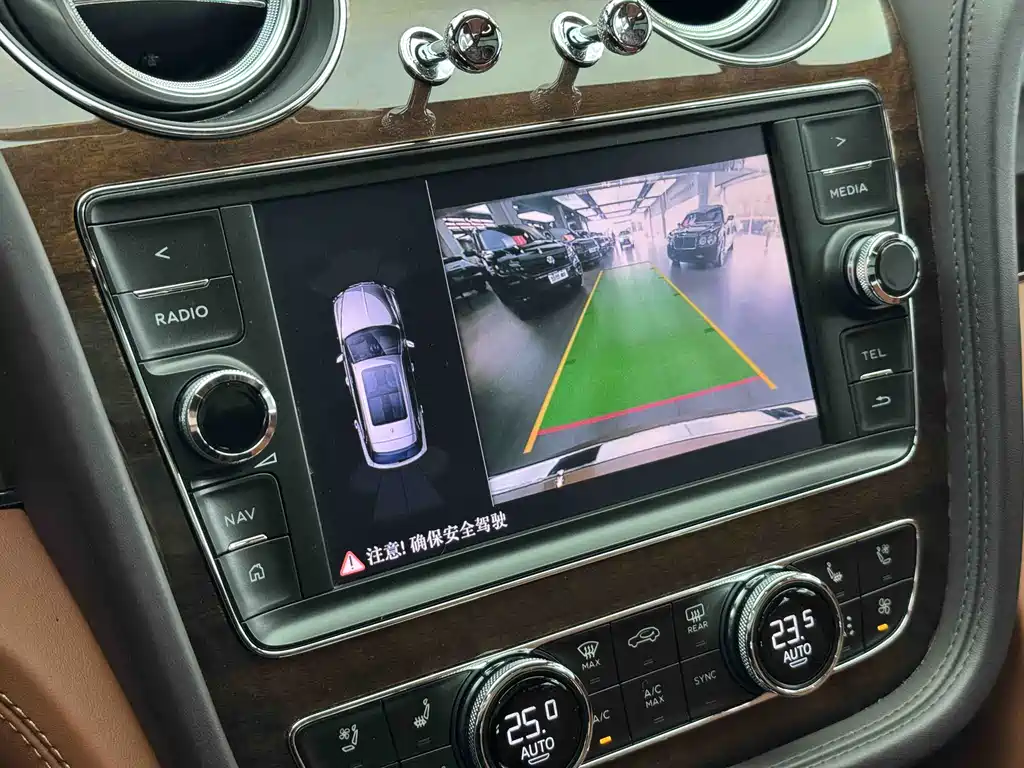 Bentayga 2018 4.0T V8 купить на сайте DeffCars