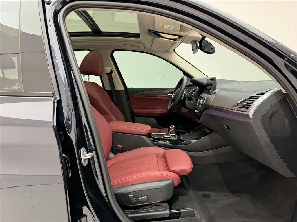 BMW X3 2023 Facelift xDrive30i Leading M Night Package купить на сайте DeffCars