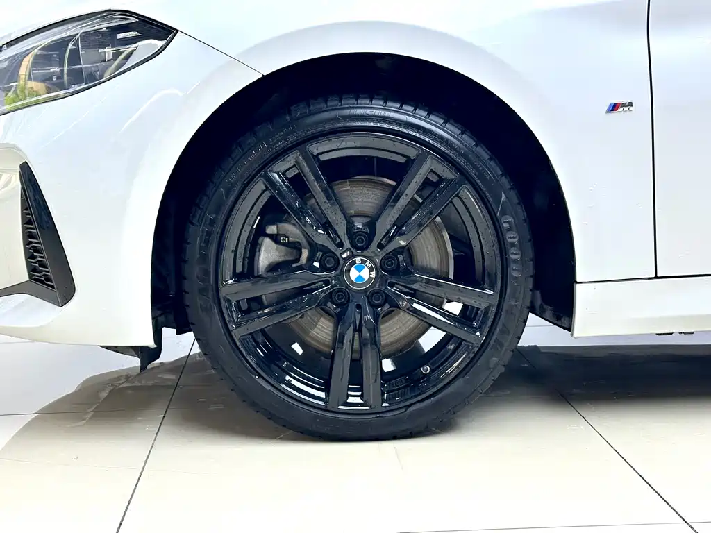 BMW 1 Series 2022 125i M Sports Night Edition купить на сайте DeffCars