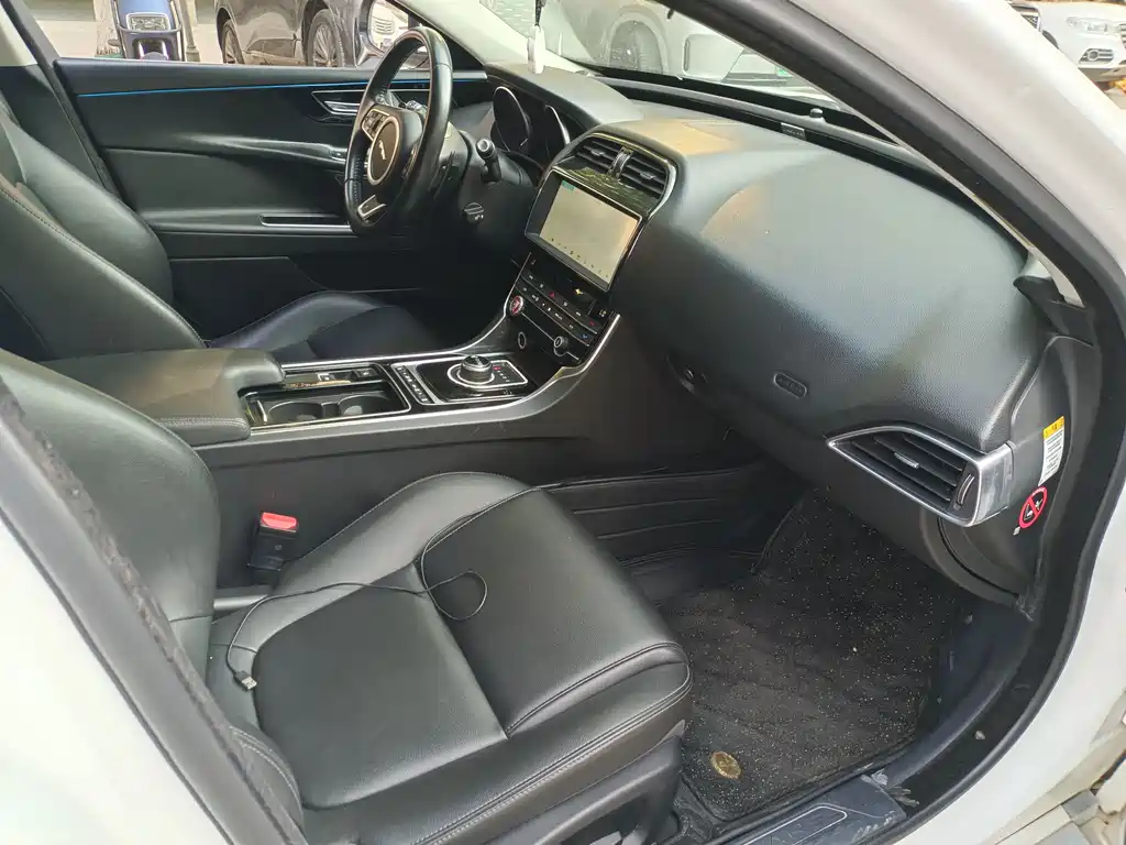 Jaguar XEL 2019 2.0T 200PS Elite Edition купить на сайте DeffCars