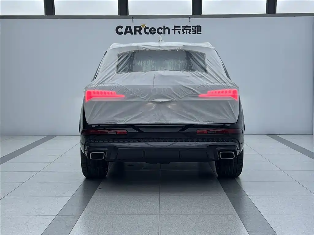 Audi Q7 2025 55 TFSI quattro S line sports купить на сайте DeffCars