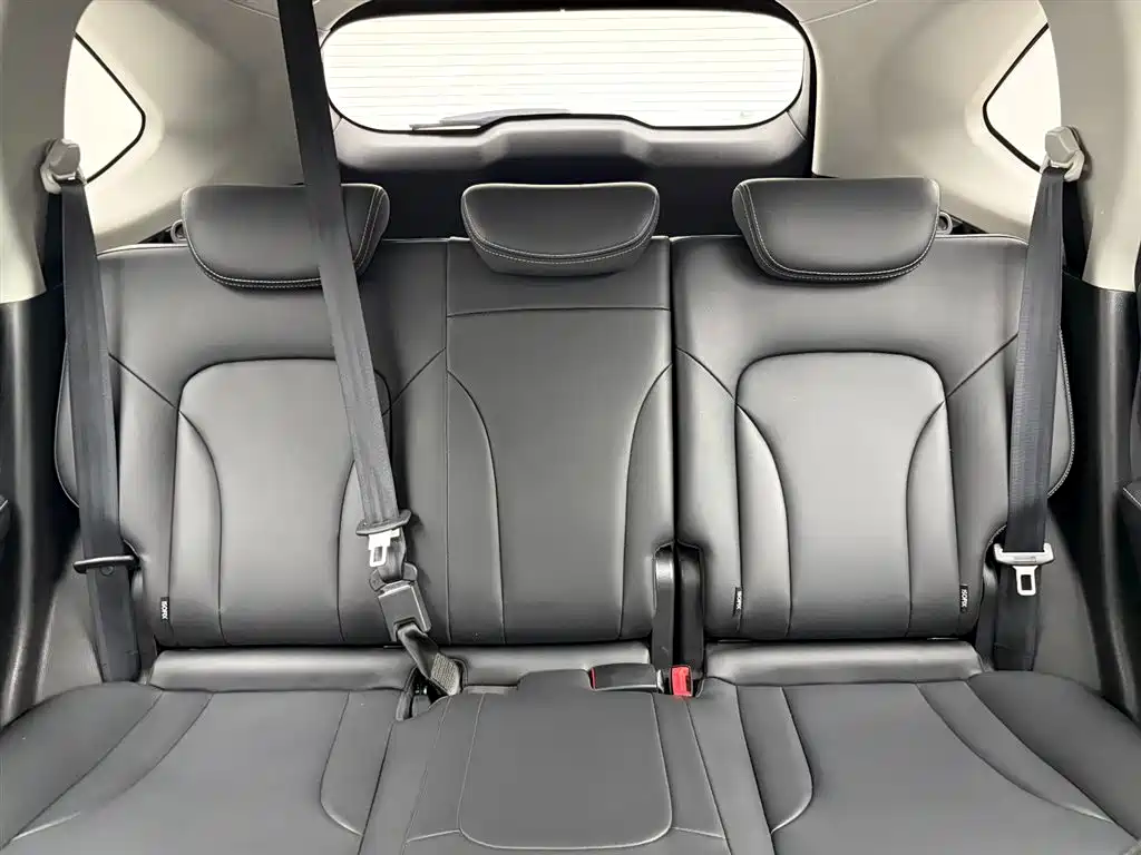 Haval M6 2021 PLUS 1.5T DCT luxury smart connected model купить на сайте DeffCars