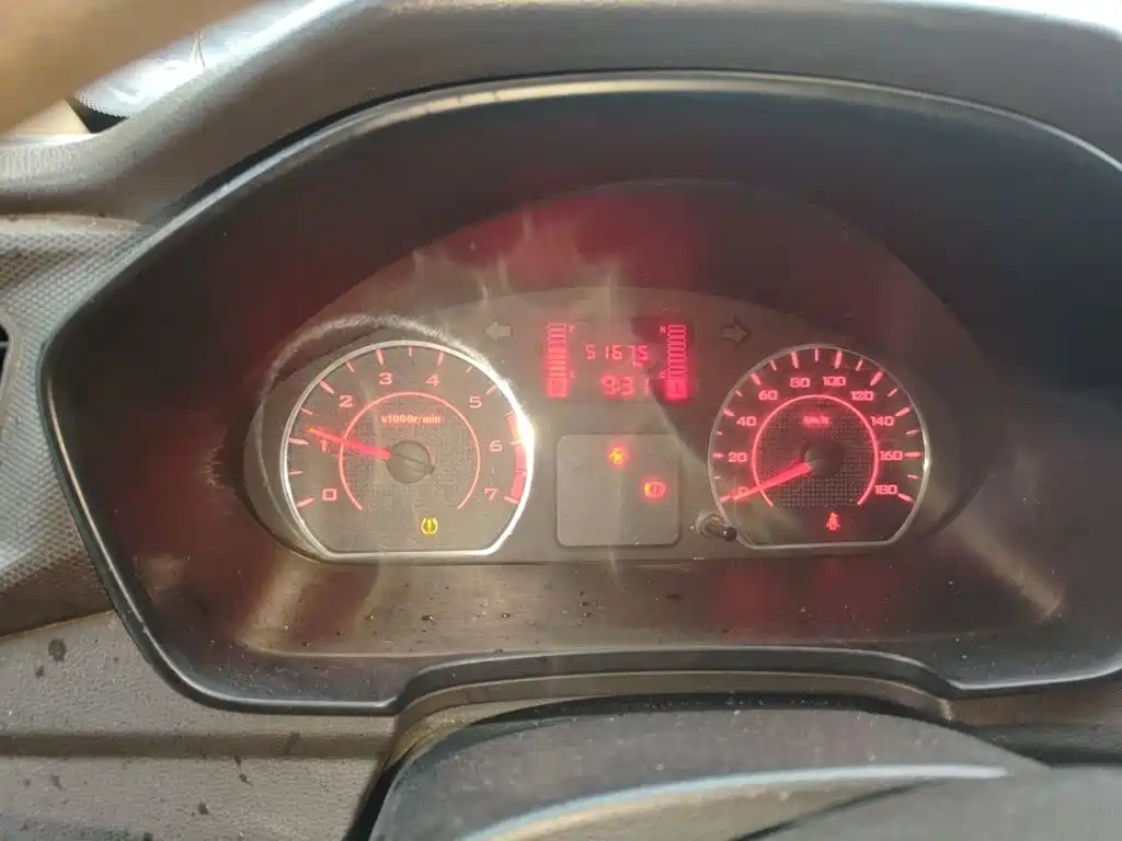 Wuling Hongguang V 2022 1.5L Jinchue version hydraulically assisted LAR купить на сайте DeffCars