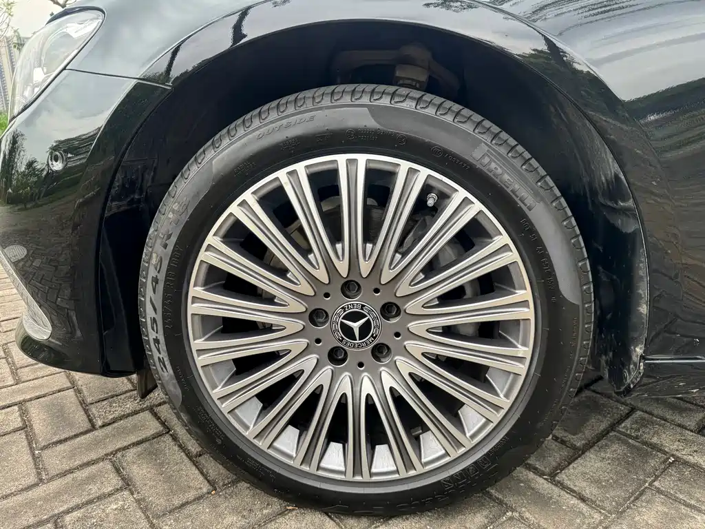 Mercedes-Benz E-Class 2023 E 300 L Luxury Model купить на сайте DeffCars