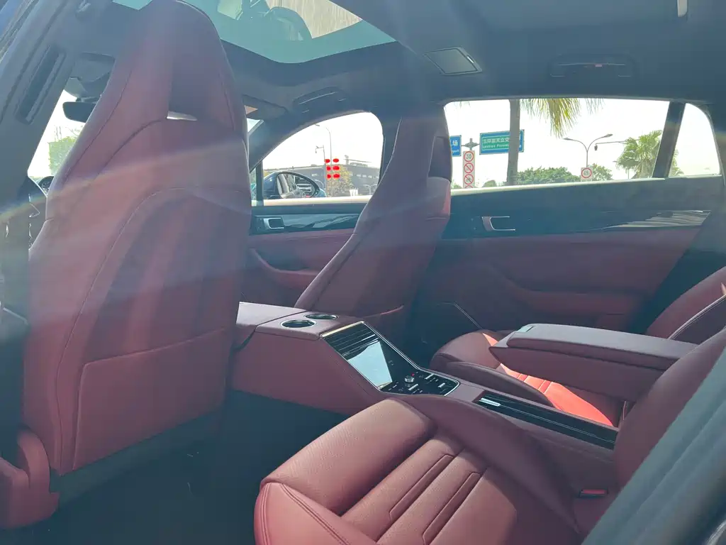 Panamera New Energy 2024 Panamera 4 E-Hybrid Executive Extended Edition 2.9T купить на сайте DeffCars