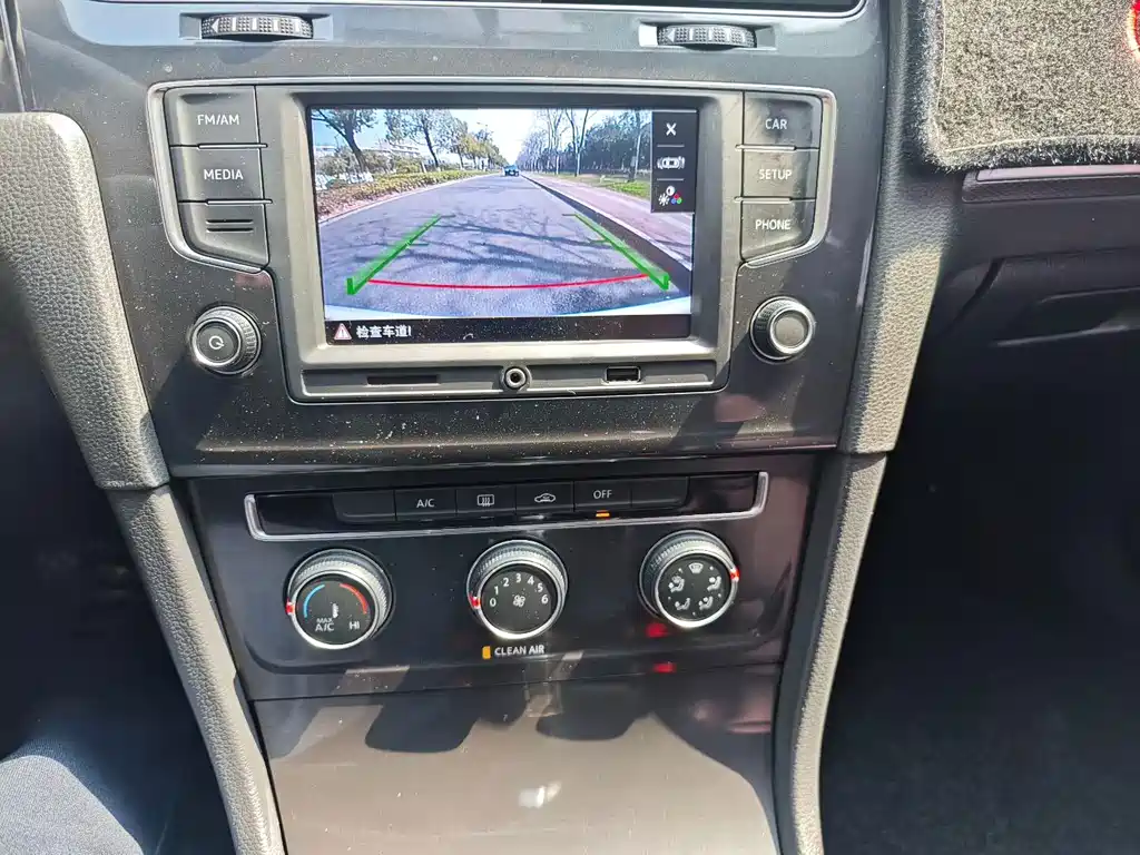 Golf 2017 230TSI automatic comfort million-unit commemorative edition купить на сайте DeffCars