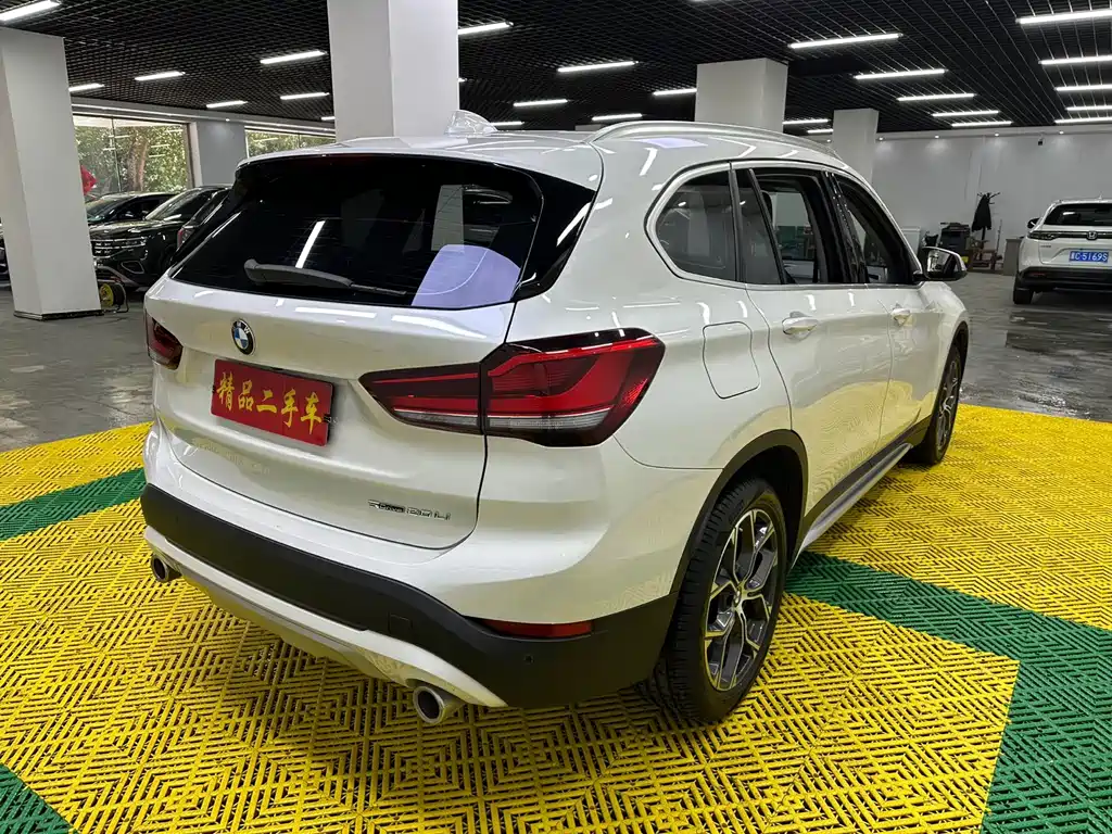 BMW X1 sDrive20Li sleek 2022 купить на сайте DeffCars