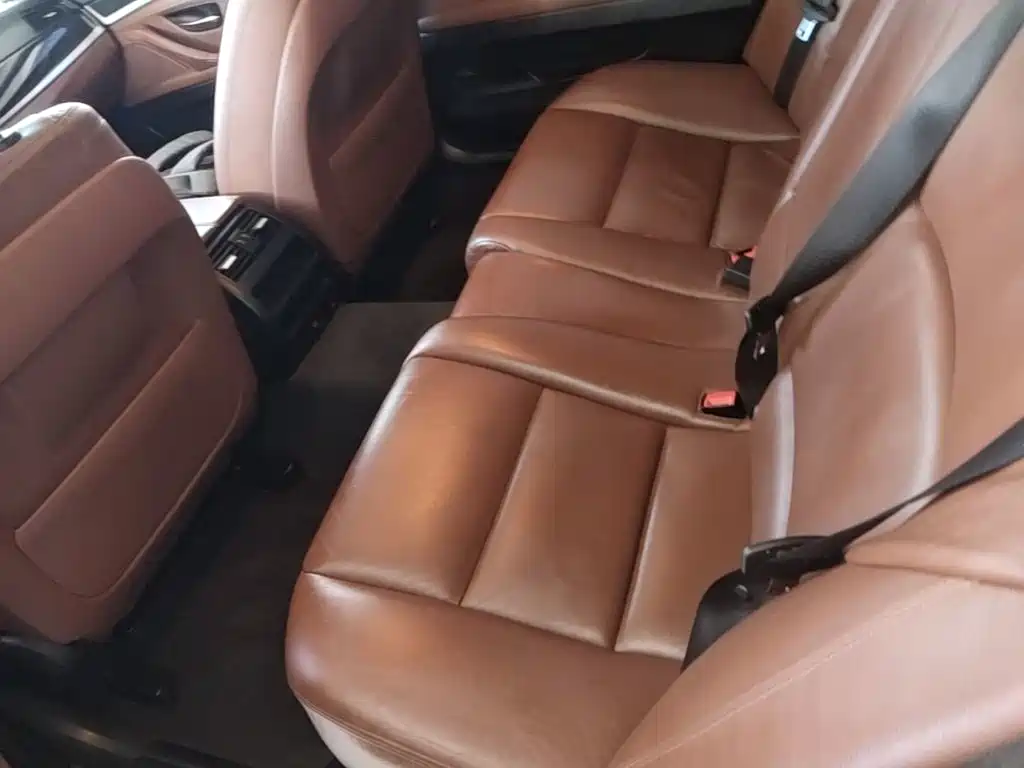 BMW 5 Series 2014 520Li Classic купить на сайте DeffCars
