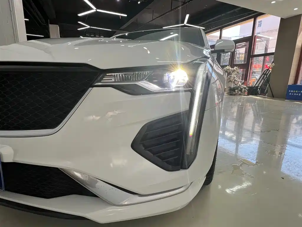 Cadillac CT4 2020 28T Fashion Model купить на сайте DeffCars