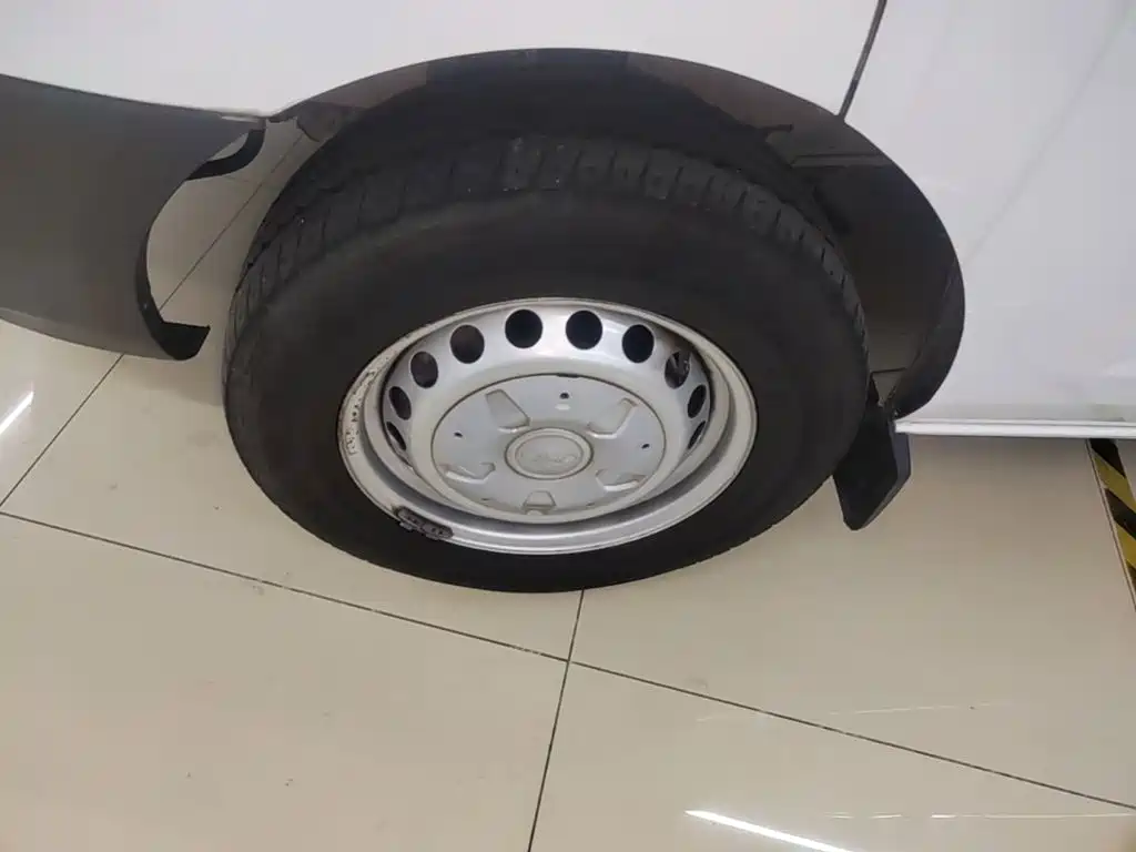 Transit 2019 2.0T Gasoline Automatic Multipurpose Commercial Vehicle Short Axle Low Top 6 Seater Country VI купить на сайте DeffCars