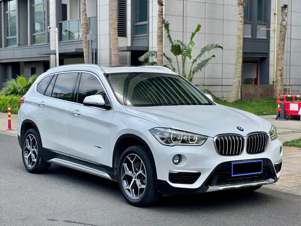 BMW X1 2018 sDrive18Li Exclusive Model купить на сайте DeffCars