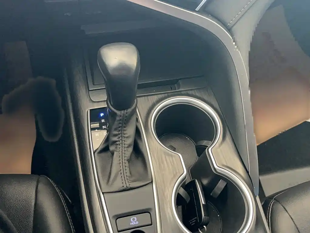 Camry 2021 2.0G Deluxe Edition купить на сайте DeffCars
