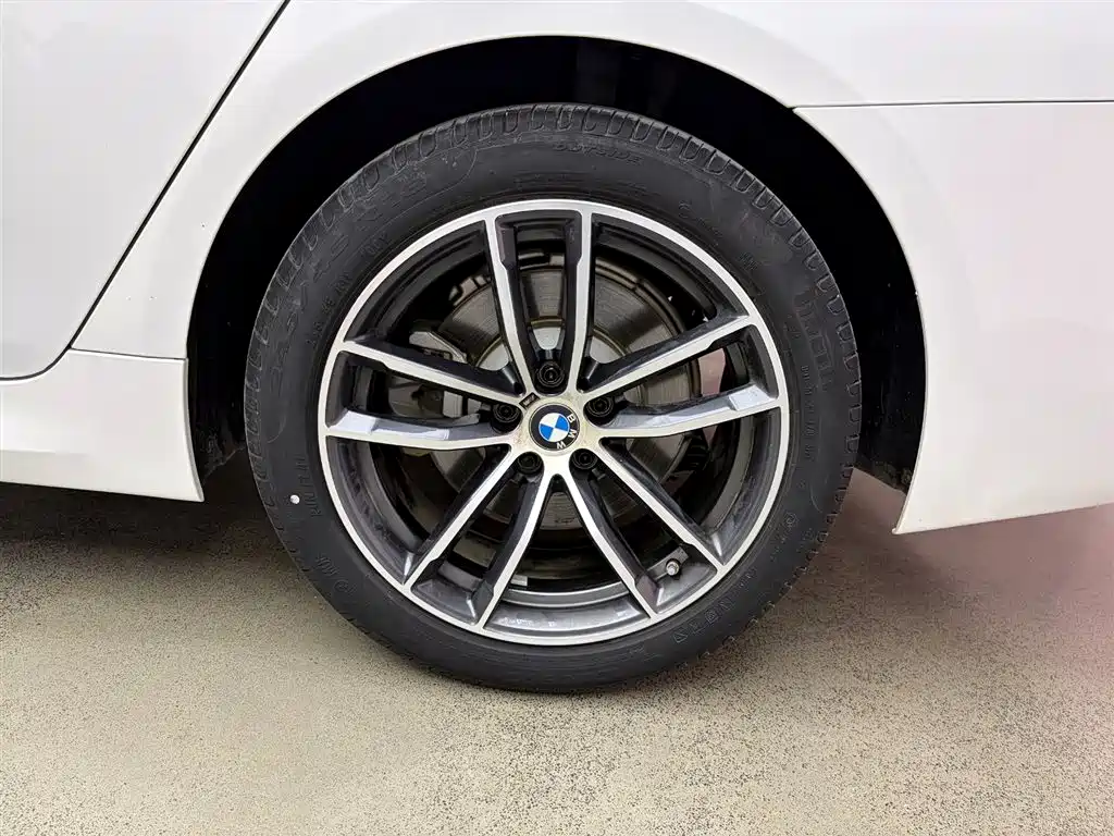 BMW 5 Series 2022 facelift 525Li M Sports Package купить на сайте DeffCars