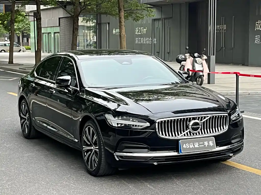 Volvo S90 2022 B5 Zhiyuan Luxury Edition купить на сайте DeffCars