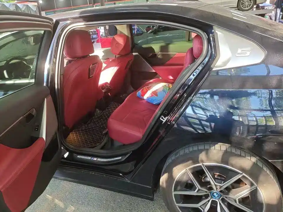 BMW i5 2024 eDrive 35L M Sports Package купить на сайте DeffCars