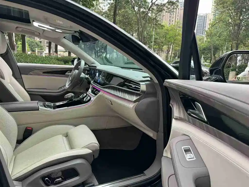 Hongqi H9 2020 facelift 2.0T Zhilianqi Chang Edition купить на сайте DeffCars