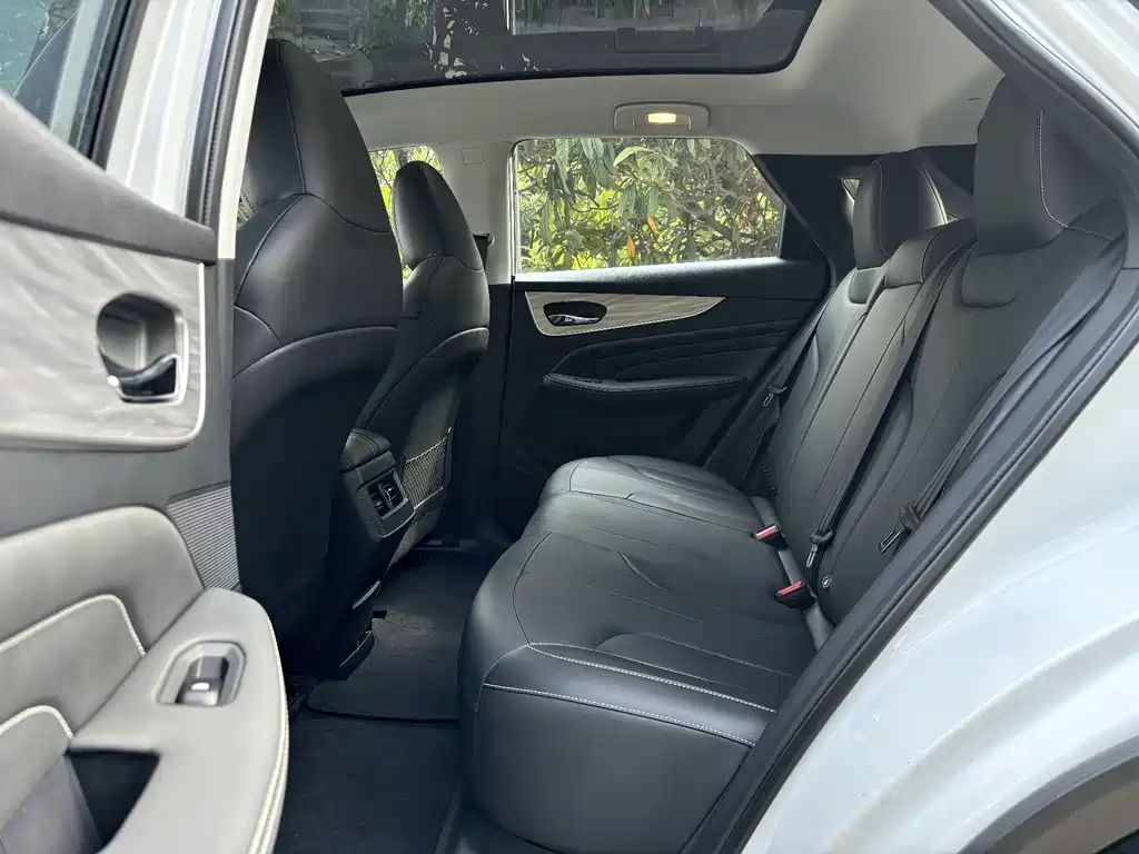 Venucia V DD-i 2025 Orca 150km Joy Travel Edition купить на сайте DeffCars